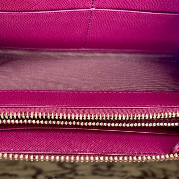 Salvatore Ferragamo Pink Leather Clutch - Picture 9 of 14
